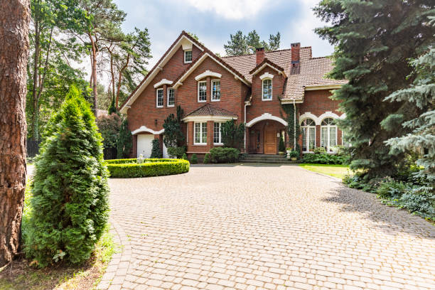 Reasons to Select Us for Your Driveway Paving Requirements in Warrington, FL